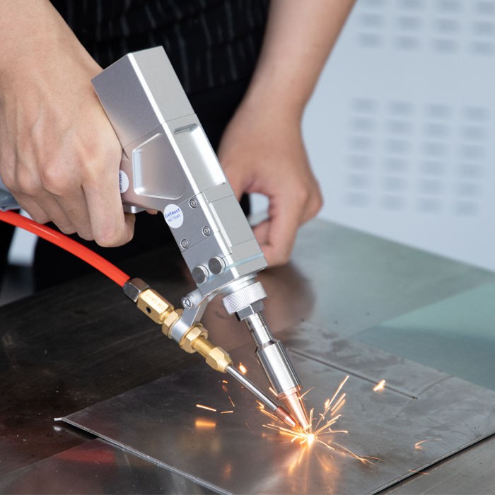 4 in 1 Handheld Laser Welding Machine